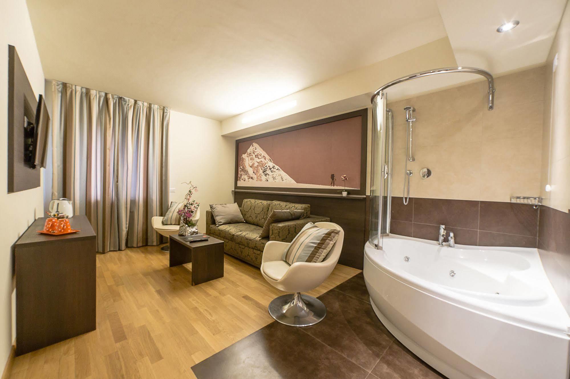 Hb & Balcony Aosta