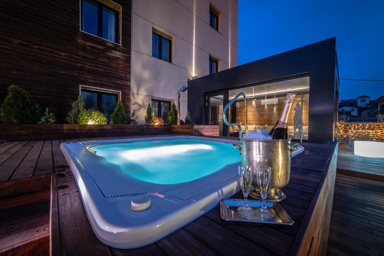 Hotel Hb & Balcony 3*